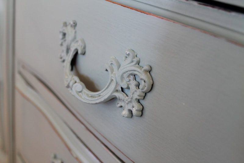 dresser painted handle