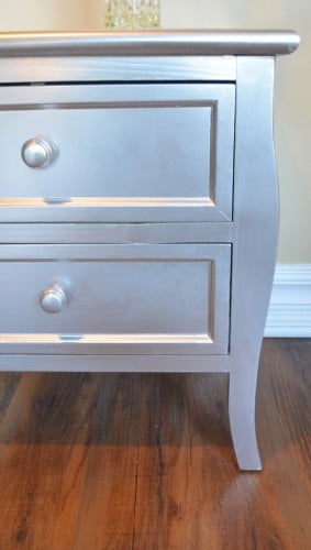 How to Paint Furniture with the Best Silver Metallic Paint