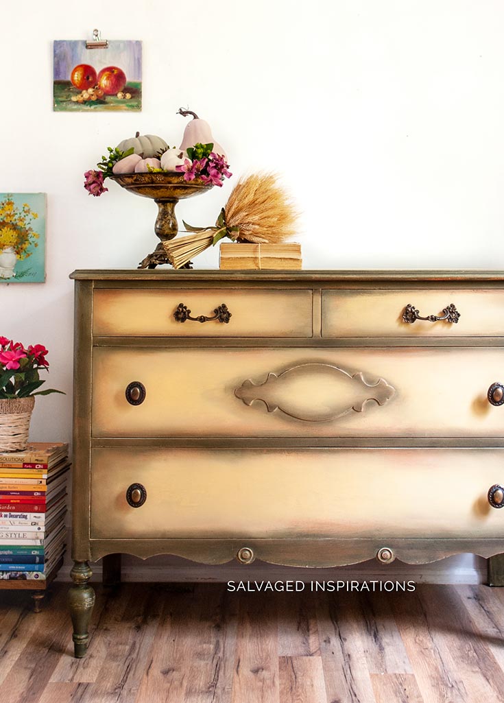 15 Beautiful Antiqued Dressers - Painted Furniture Ideas