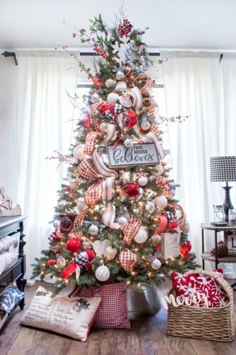 Christmas Farmhouse tree decor